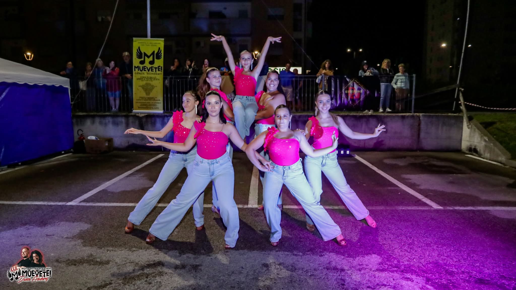 Le ragazze dell'Urban Mix in esibizione